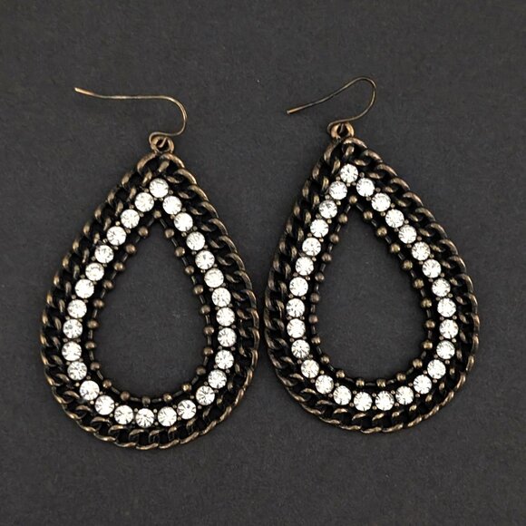 Oversize tear drop metal earrings with cz accents - Picture 4 of 7